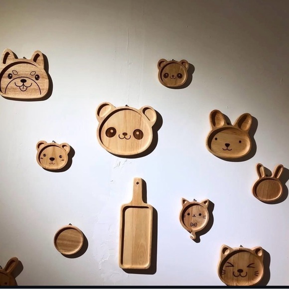 Porky Studio Children’s Cute Wooden Panda Bear plates and spoon set - Picture 3 of 3